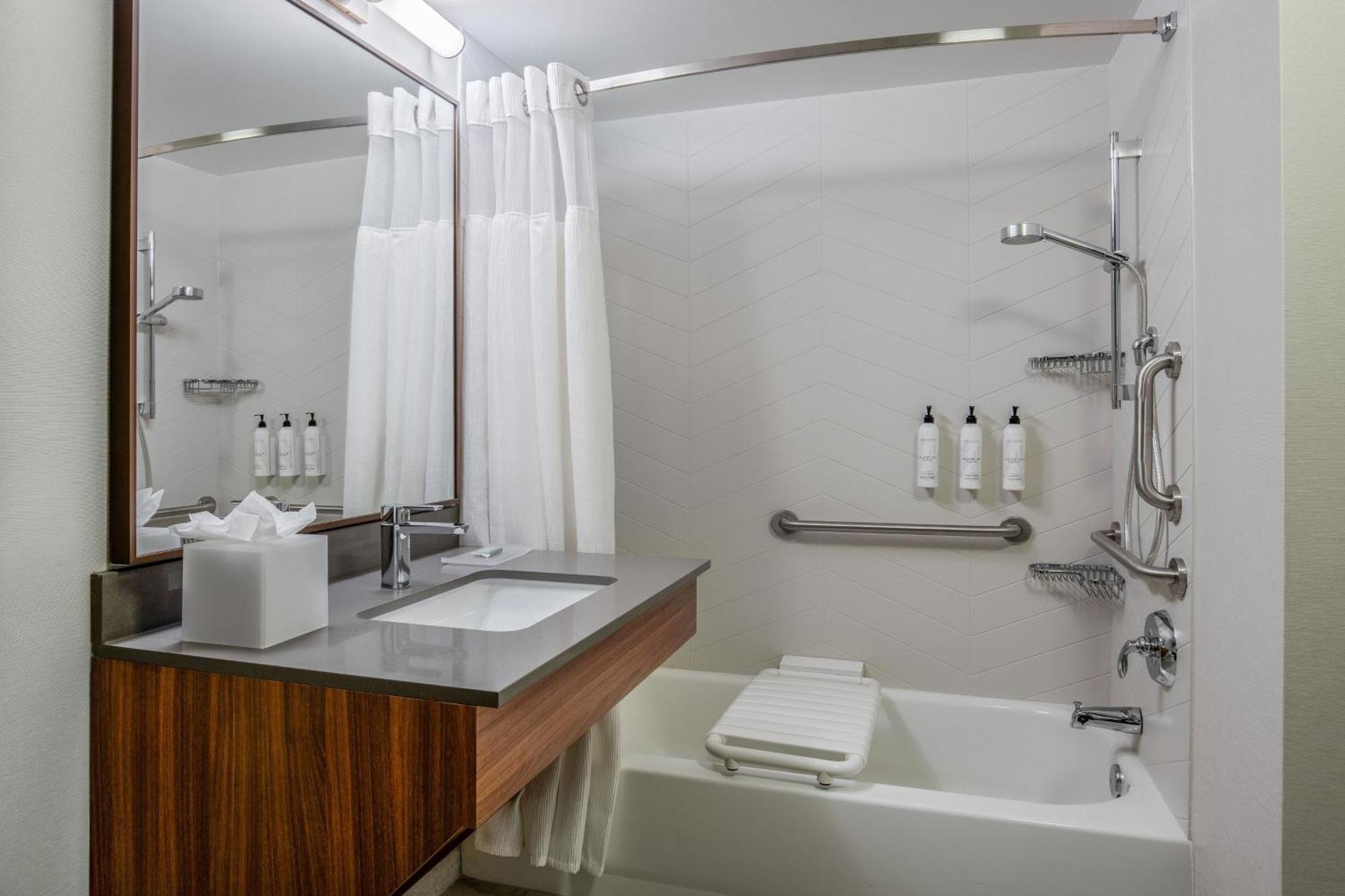 Fairfield Inn & Suites By Marriott Brunswick Freeport Esterno foto