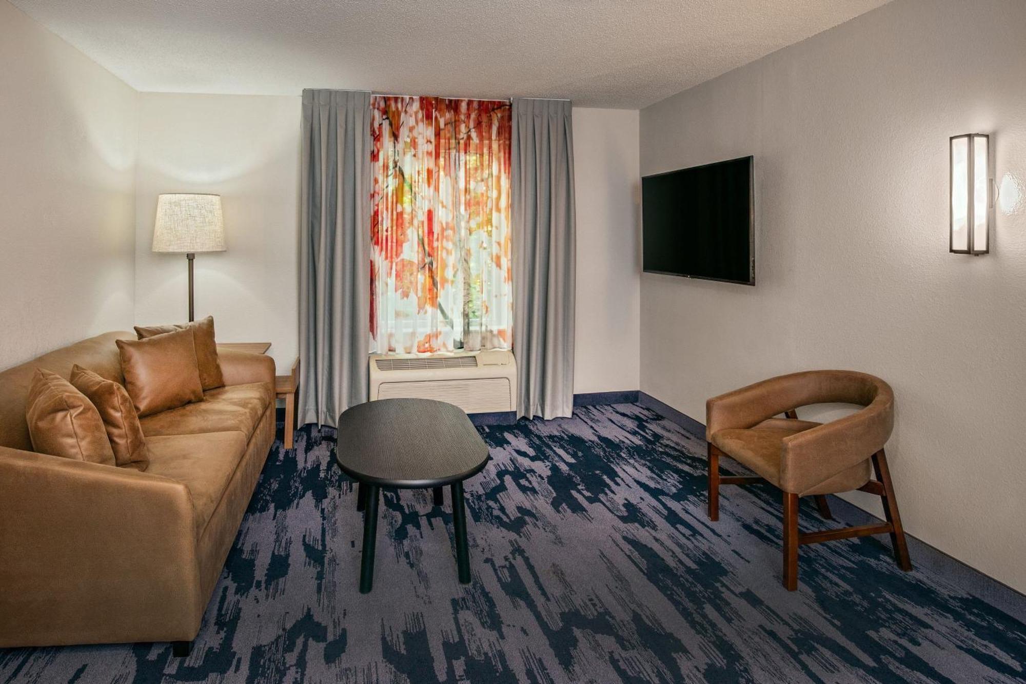 Fairfield Inn & Suites By Marriott Brunswick Freeport Esterno foto