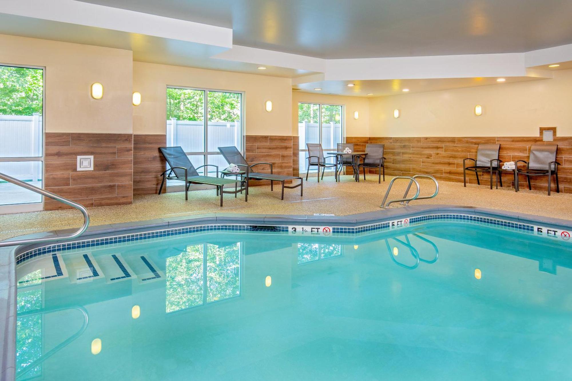 Fairfield Inn & Suites By Marriott Brunswick Freeport Esterno foto