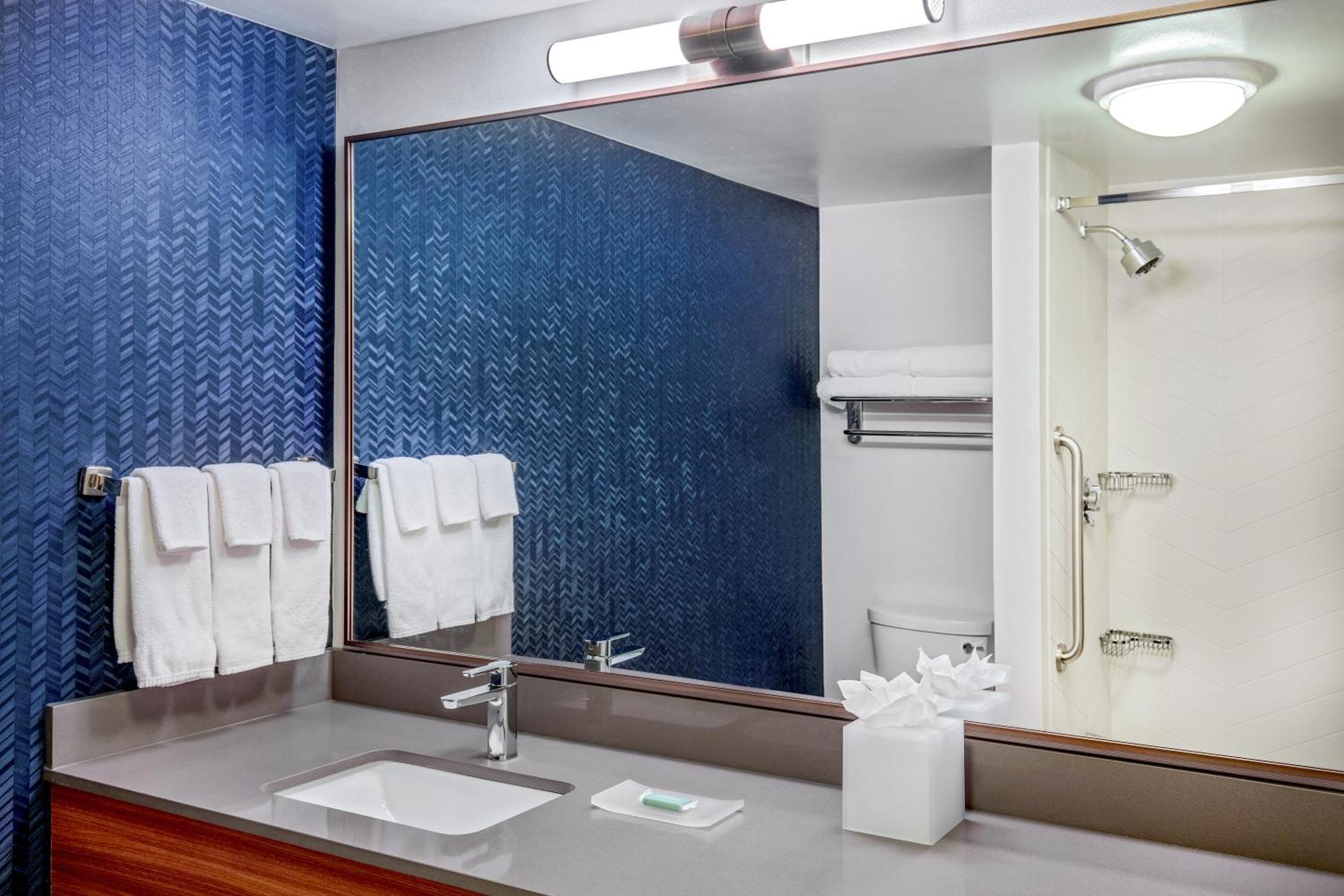 Fairfield Inn & Suites By Marriott Brunswick Freeport Esterno foto