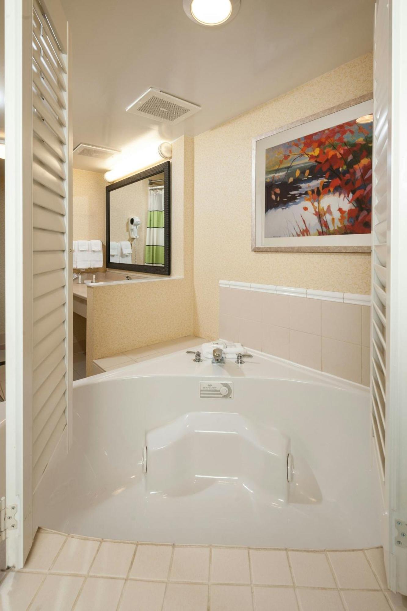Fairfield Inn & Suites By Marriott Brunswick Freeport Esterno foto
