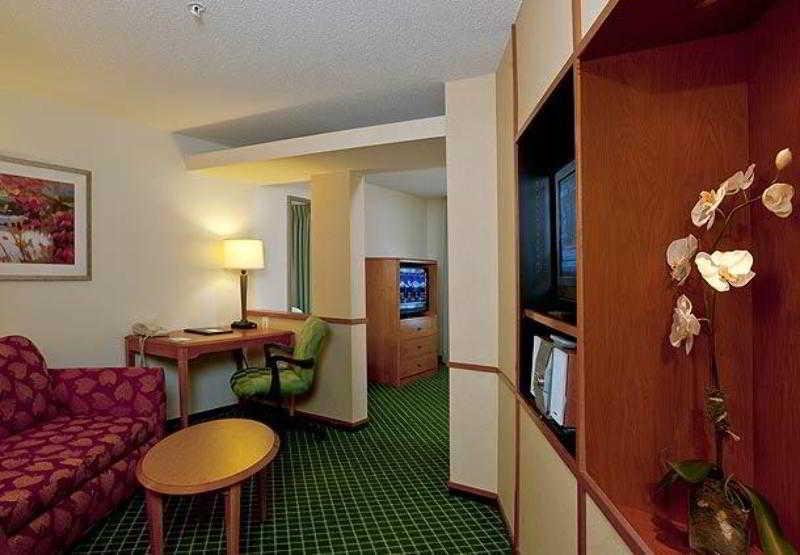 Fairfield Inn & Suites By Marriott Brunswick Freeport Camera foto