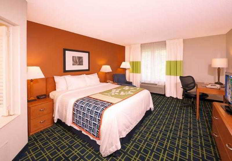 Fairfield Inn & Suites By Marriott Brunswick Freeport Esterno foto